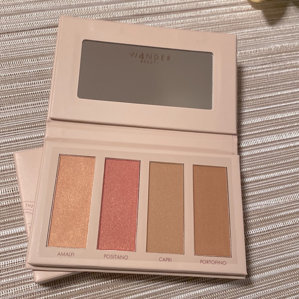 🍎🍊NEW🍊🍎 Riviera gorgeous on the go!